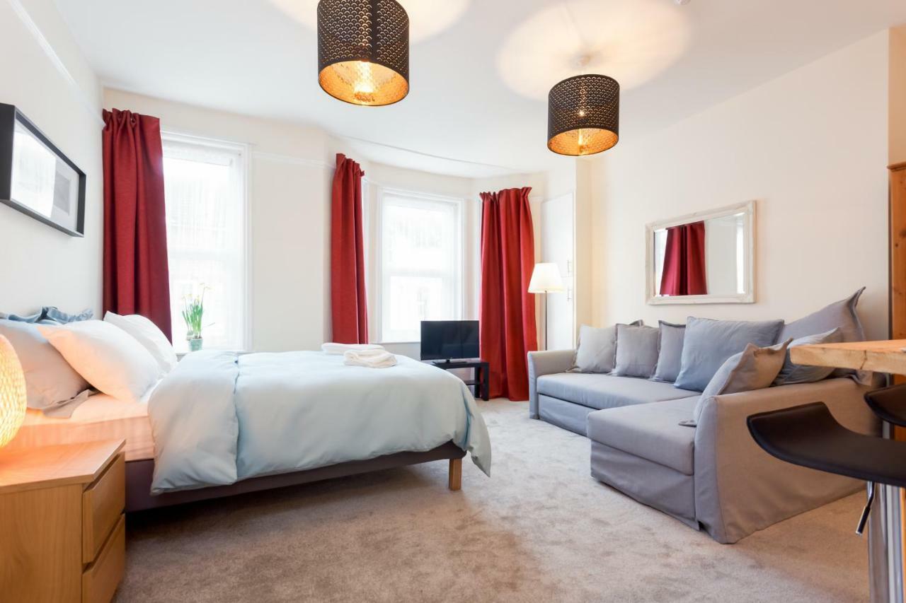 Stylish Town Centre Apartment Close To Beach And Shops Bournemouth Luaran gambar