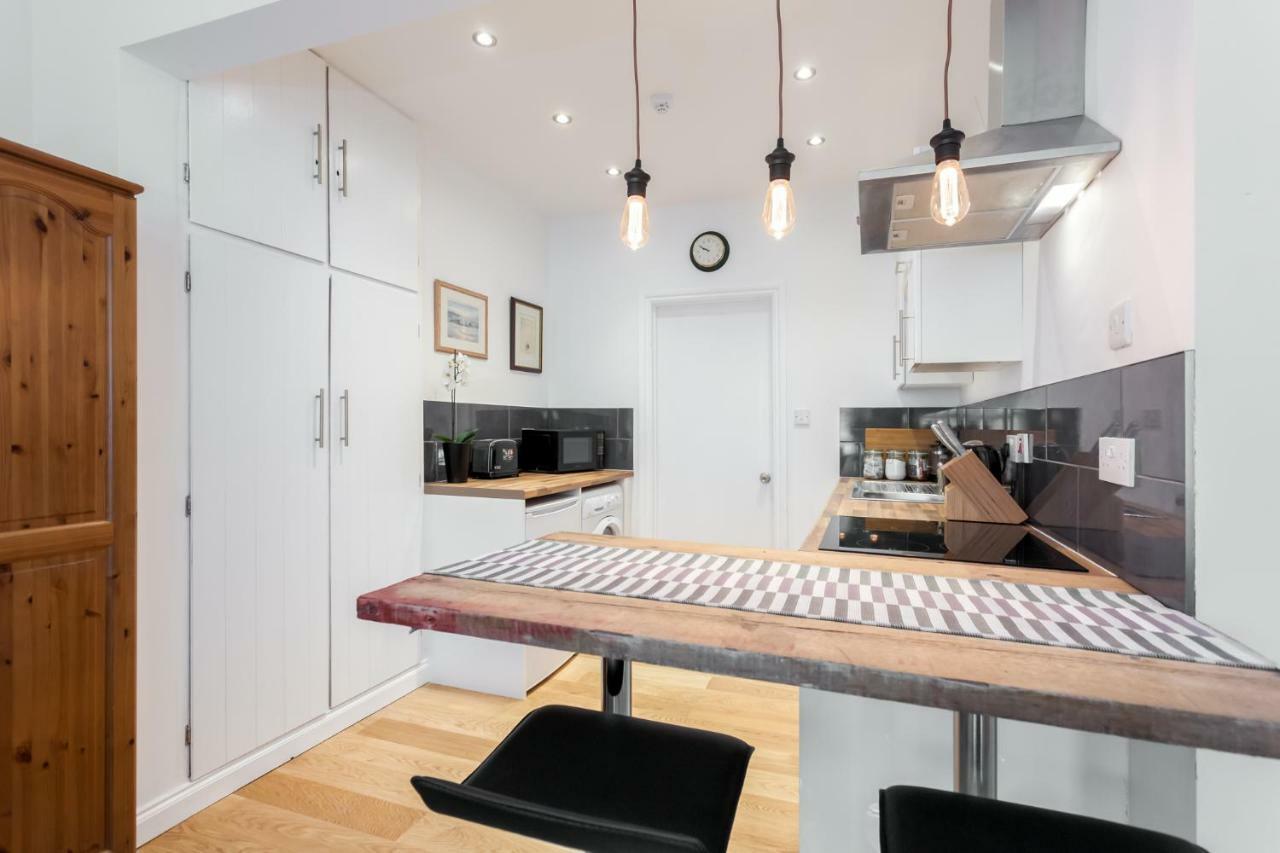 Stylish Town Centre Apartment Close To Beach And Shops Bournemouth Luaran gambar
